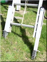 ladder leveler. copyright 2006 volitar industries