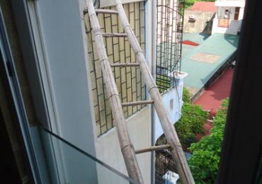 Ưu Điểm Của Thang Nhôm So Với Thang Tre (Gỗ)